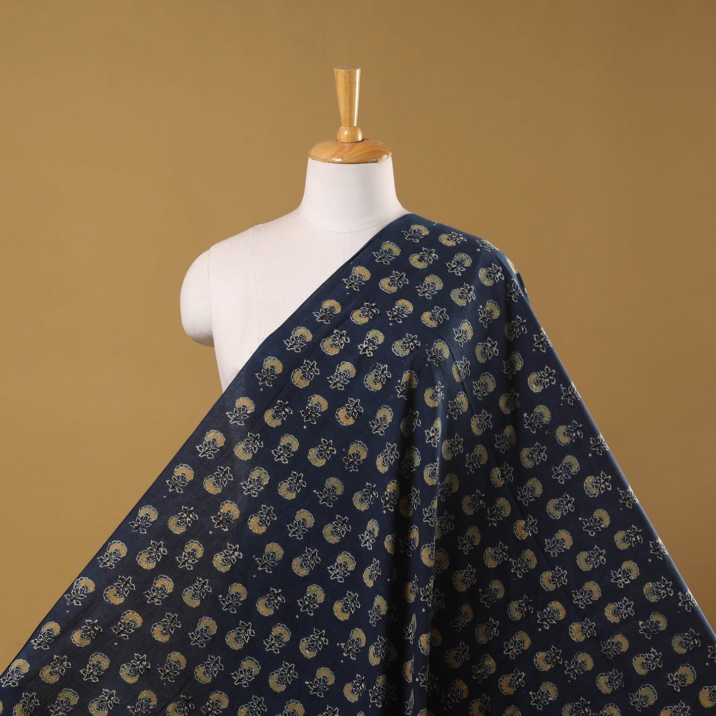 Natural dyed hand cotton fabric 01 - handcrafted