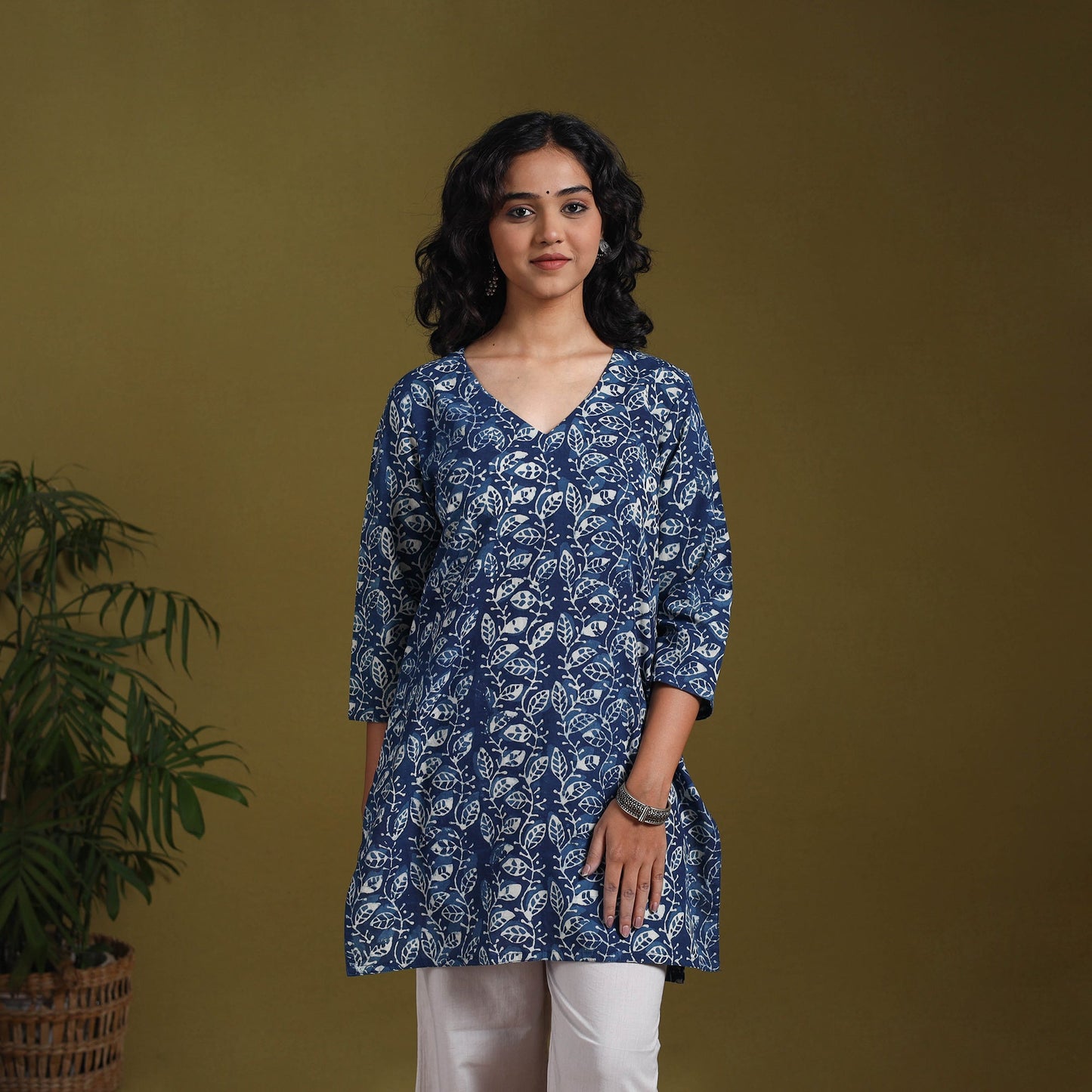 Blue - natural dyed indigo cotton short bagru kurta 14