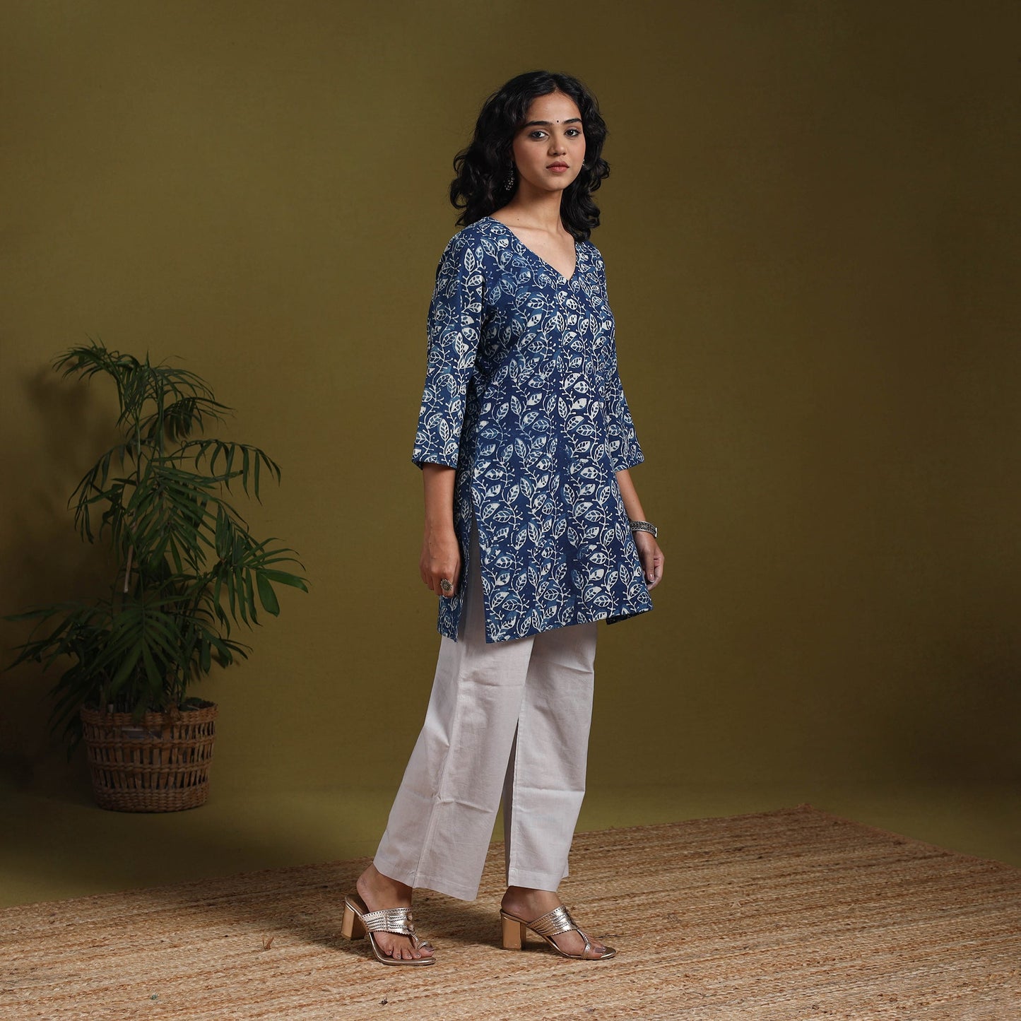 Blue - natural dyed indigo cotton short bagru kurta 14