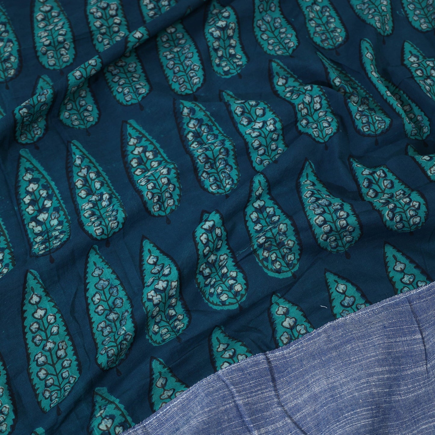 Blue - plain cotton double bed cover with patchwork (94 x