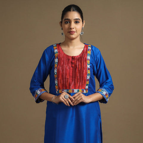 Buy Plain Slub Silk Pintuck Kurta with Ikat Patchwork Online at iTokri.com
