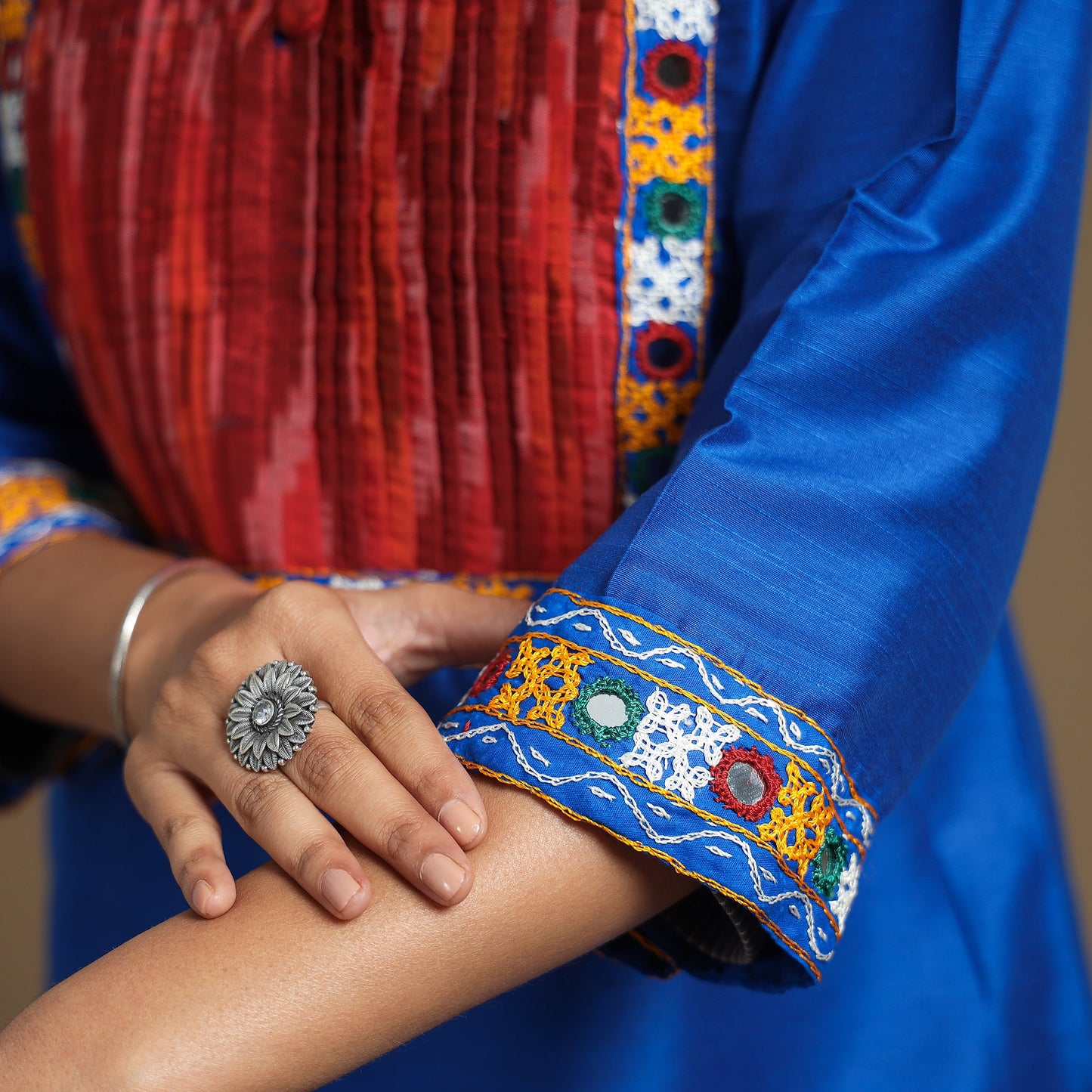 Buy Plain Slub Silk Pintuck Kurta with Ikat Patchwork Online at iTokri.com