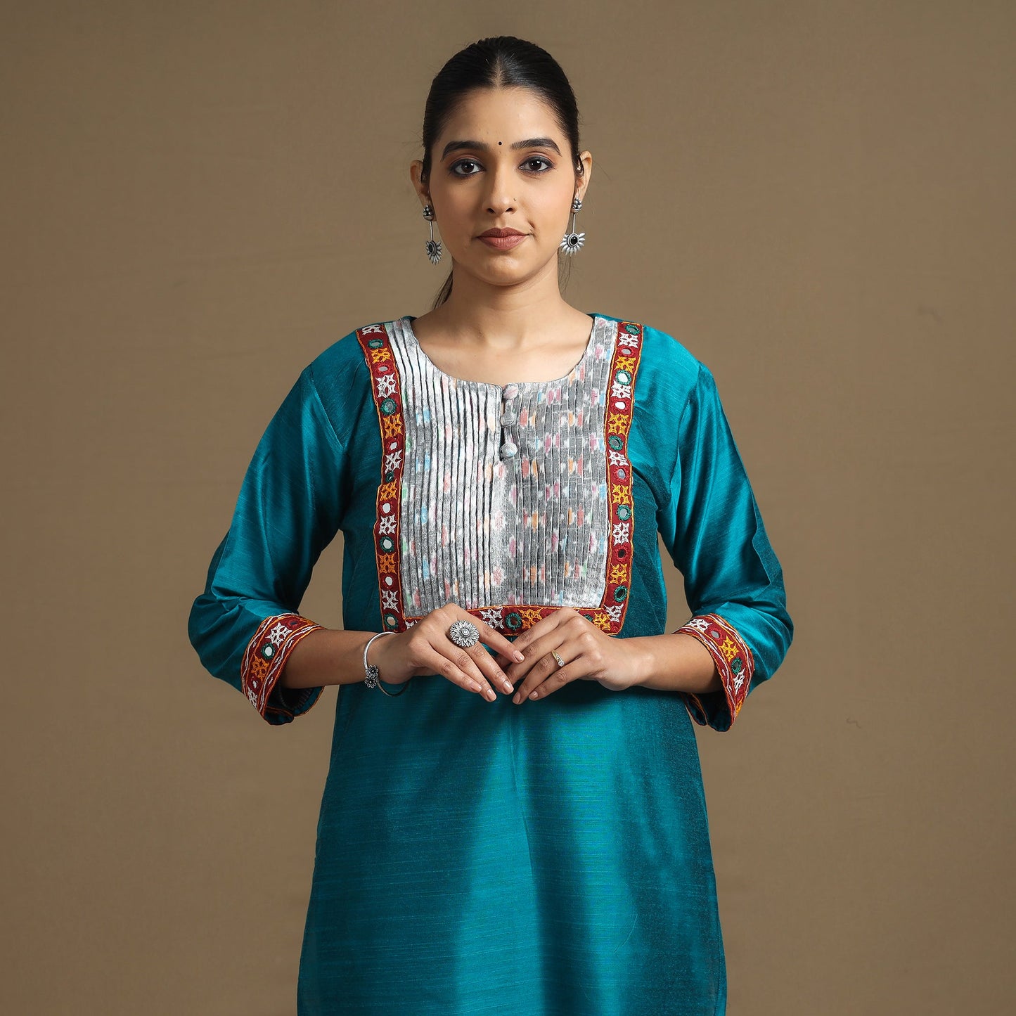 Buy Plain Slub Silk Pintuck Kurta with Ikat Patchwork Online at iTokri.com