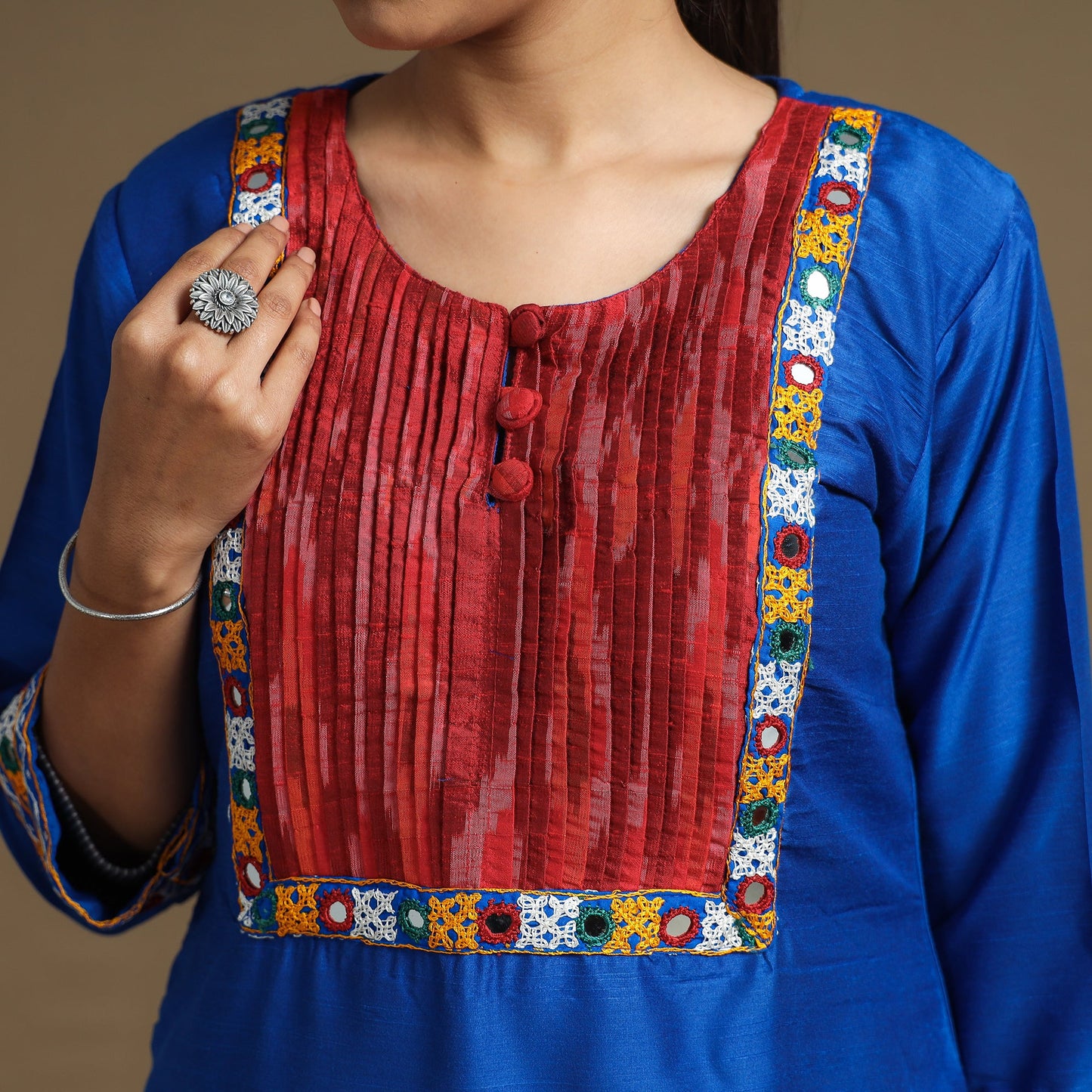 Buy Plain Slub Silk Pintuck Kurta with Ikat Patchwork Online at iTokri.com