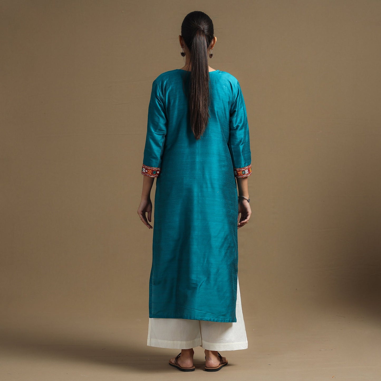Buy Plain Slub Silk Pintuck Kurta with Ikat Patchwork Online at iTokri.com