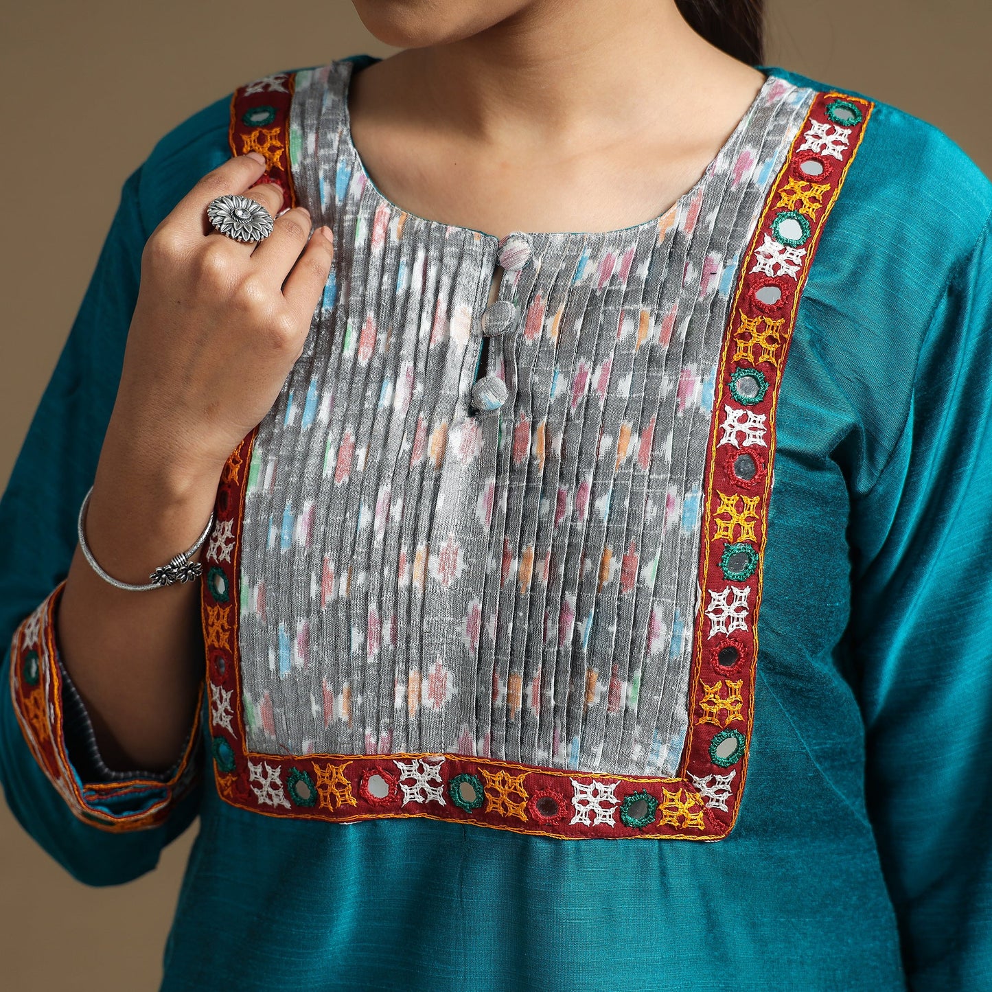 Buy Plain Slub Silk Pintuck Kurta with Ikat Patchwork Online at iTokri.com