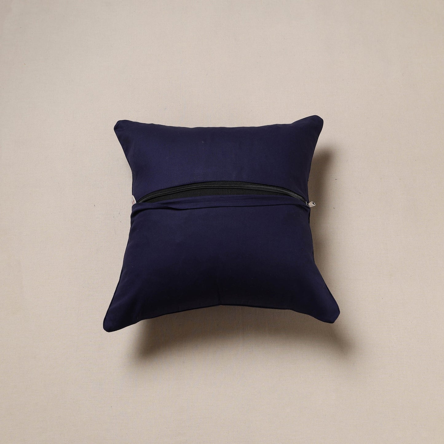 Pochampally double ikat weave cushion cover 03 - handcrafted