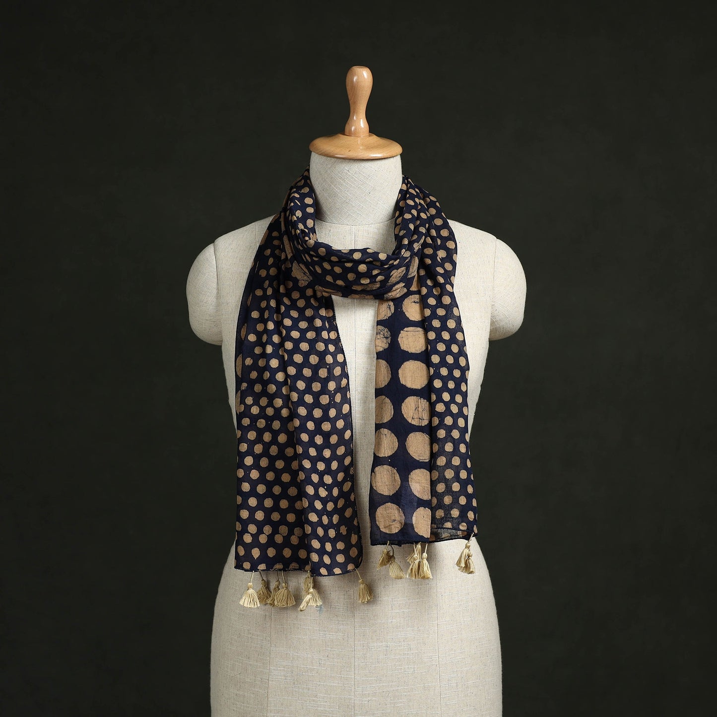 Pure mul cotton kutch hand block batik print stole