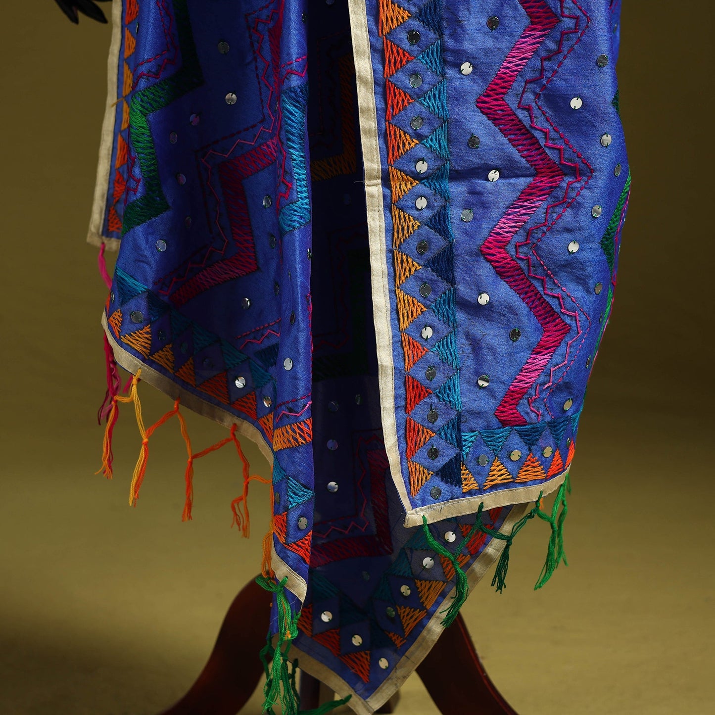 Ranihati chanderi silk zig zag hand embroidery dupatta 33