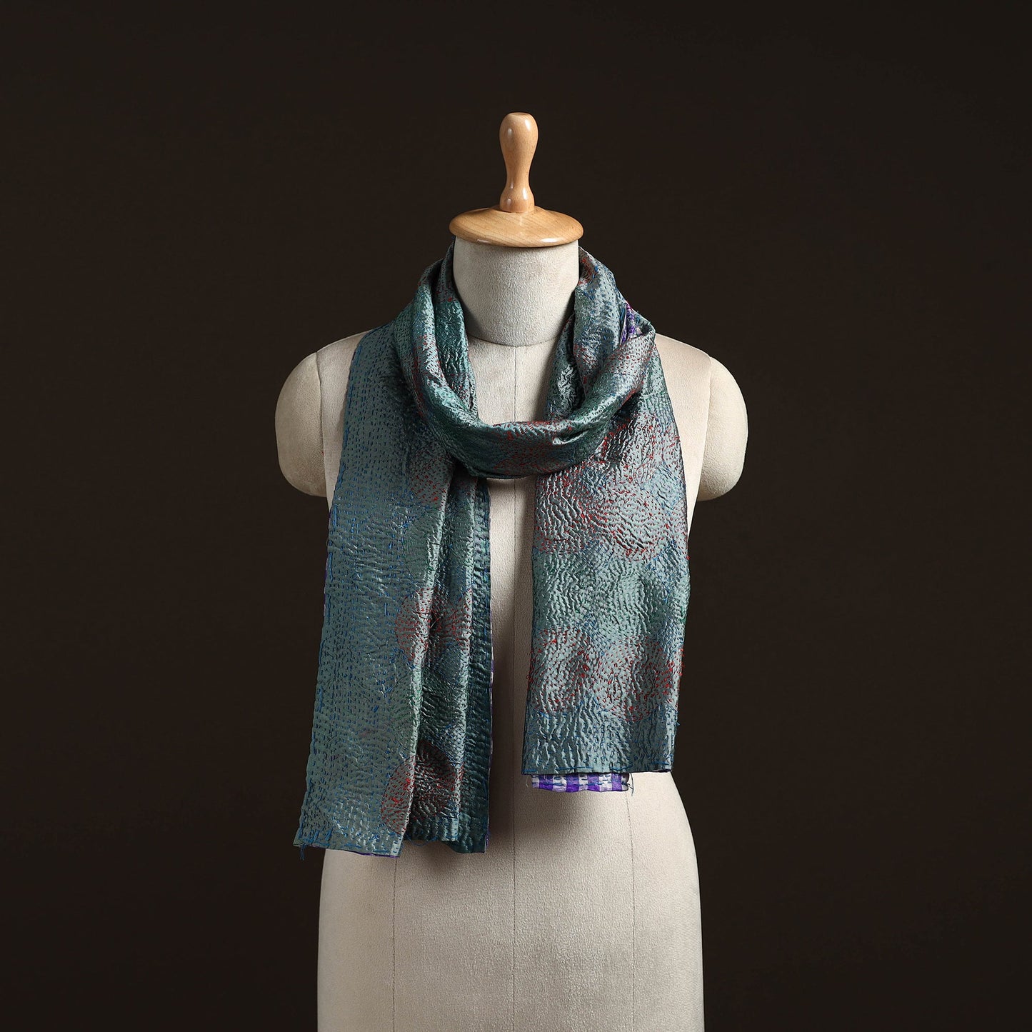 Blue - reversible silk bengal hand kantha stitch stole 172