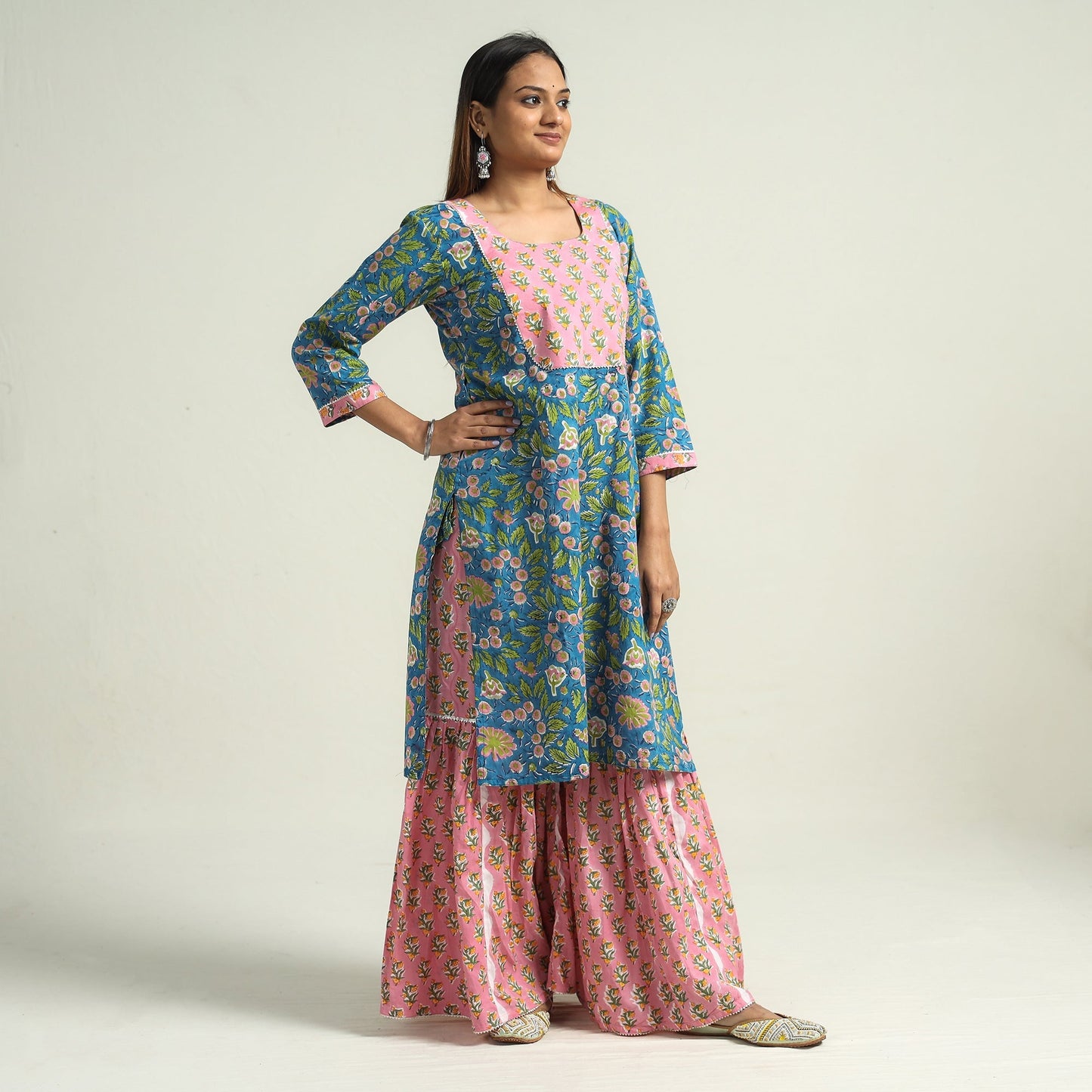 Buy Sanganeri Block Printed Cotton Kurta with Sharara Set Online at iTokri.com