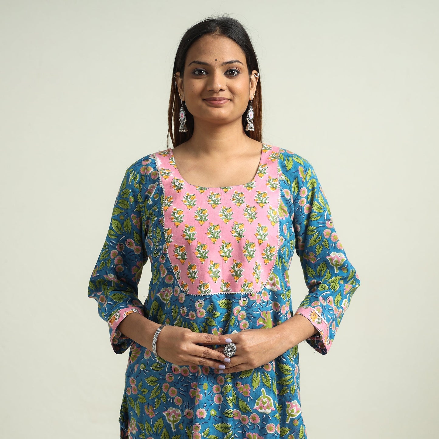 Buy Sanganeri Block Printed Cotton Kurta with Sharara Set Online at iTokri.com