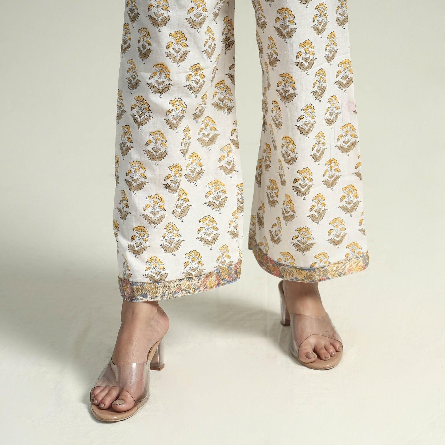 Buy Sanganeri Block Printed Maheshwari Silk Kurta with Palazzo & Dupatta Set Online at iTokri.com