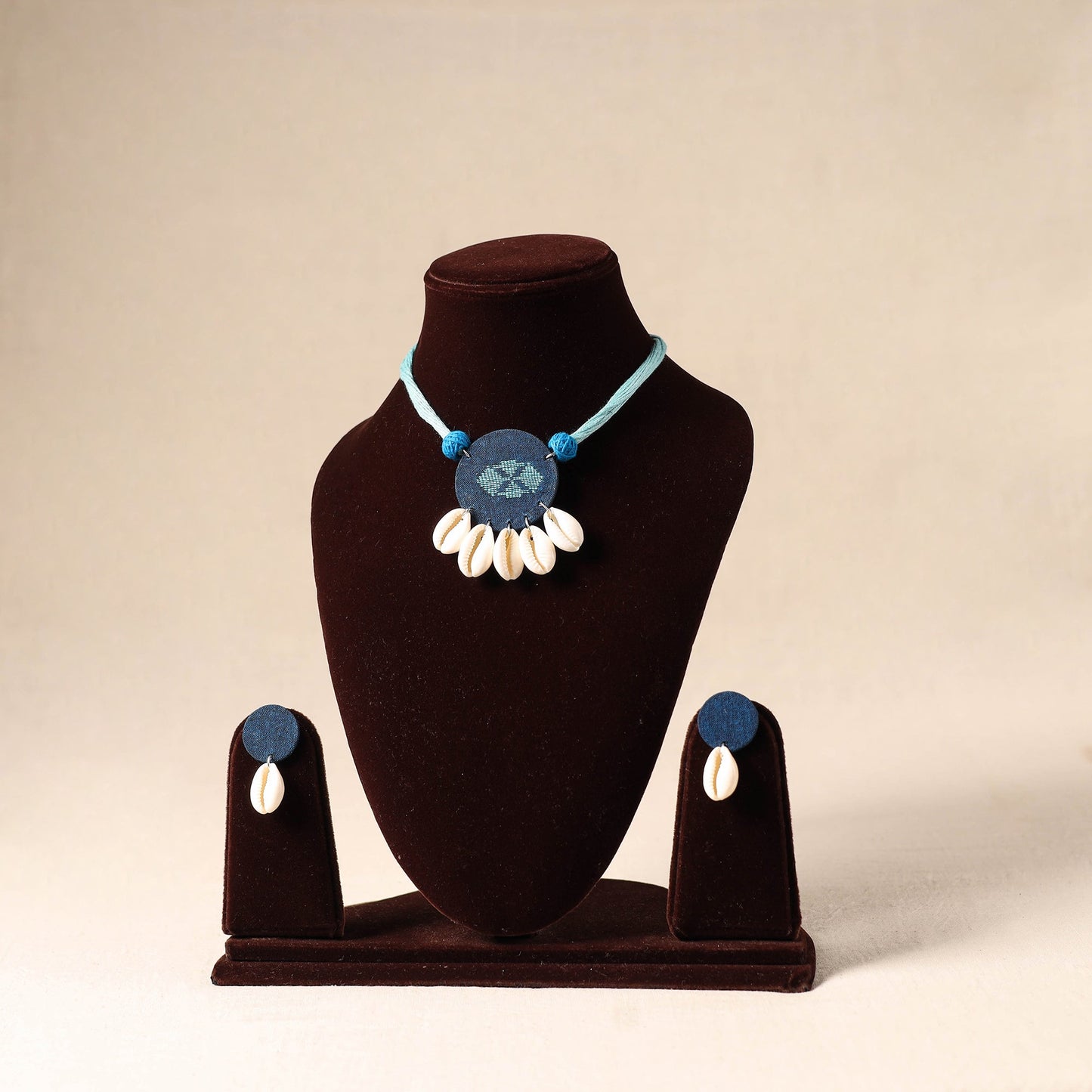 Blue Shell Work Fabart Necklace Set