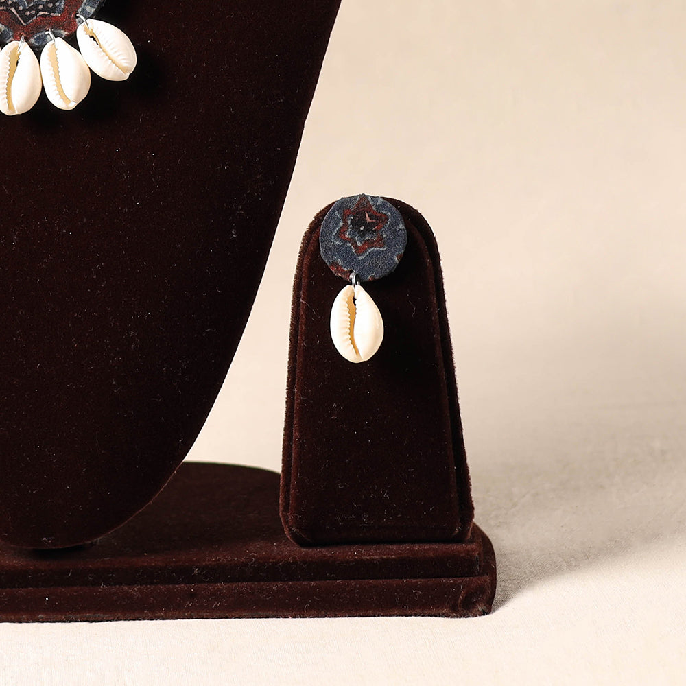 Blue Shell Work Fabart Necklace Set