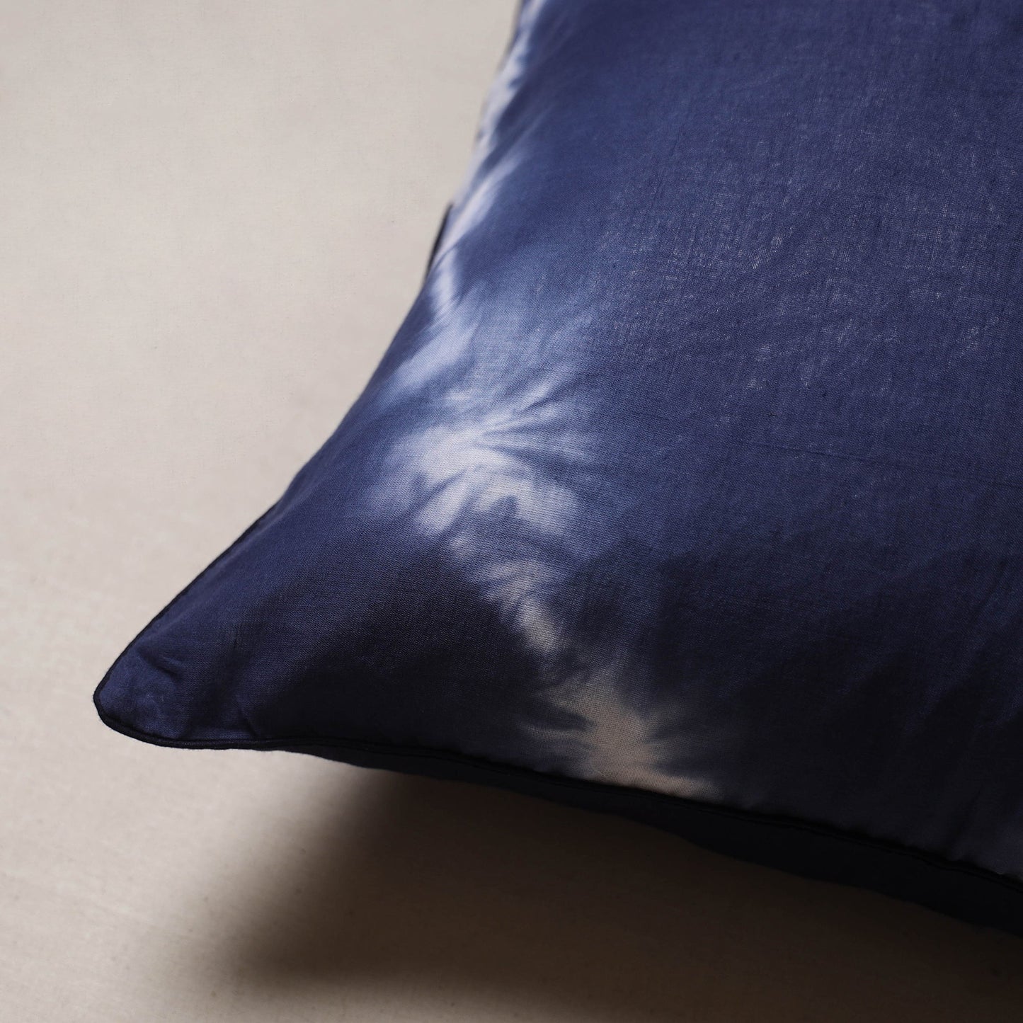 Shibori tie-dye cushion cover 06 - handcrafted