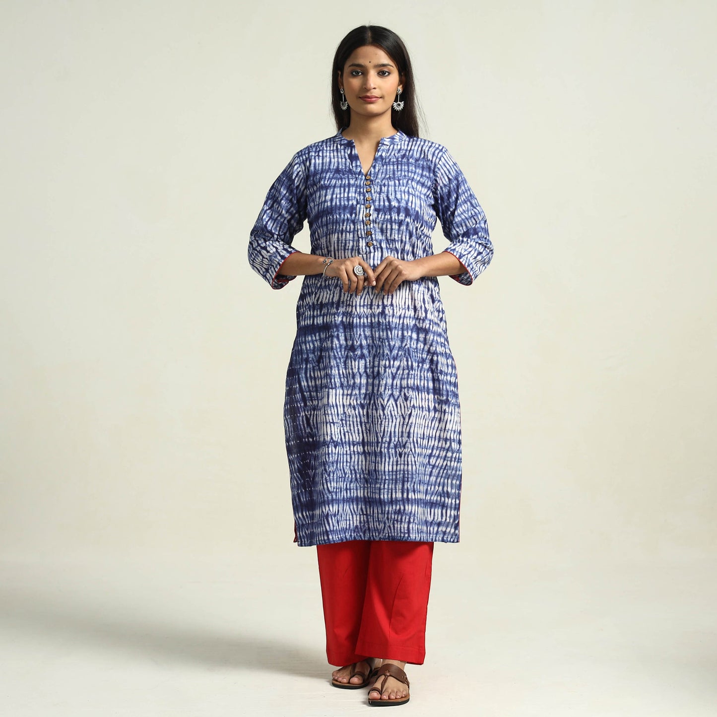 Buy Shibori Tye-Dye Mul Cotton Kurta with Palazzo & Dupatta Set Online at iTokri.com