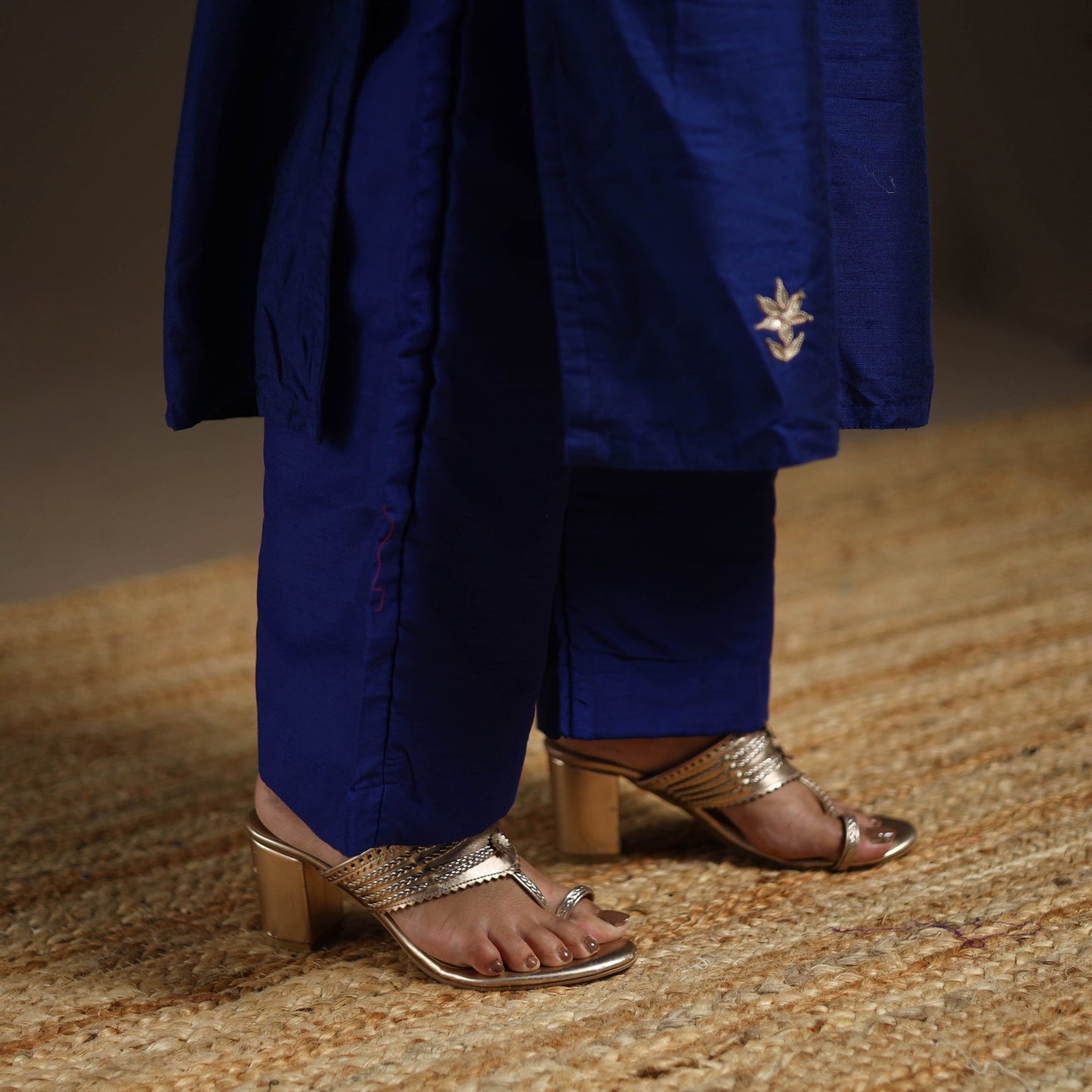 Blue - slub silk gota work plain kurta set (set of 3) 08