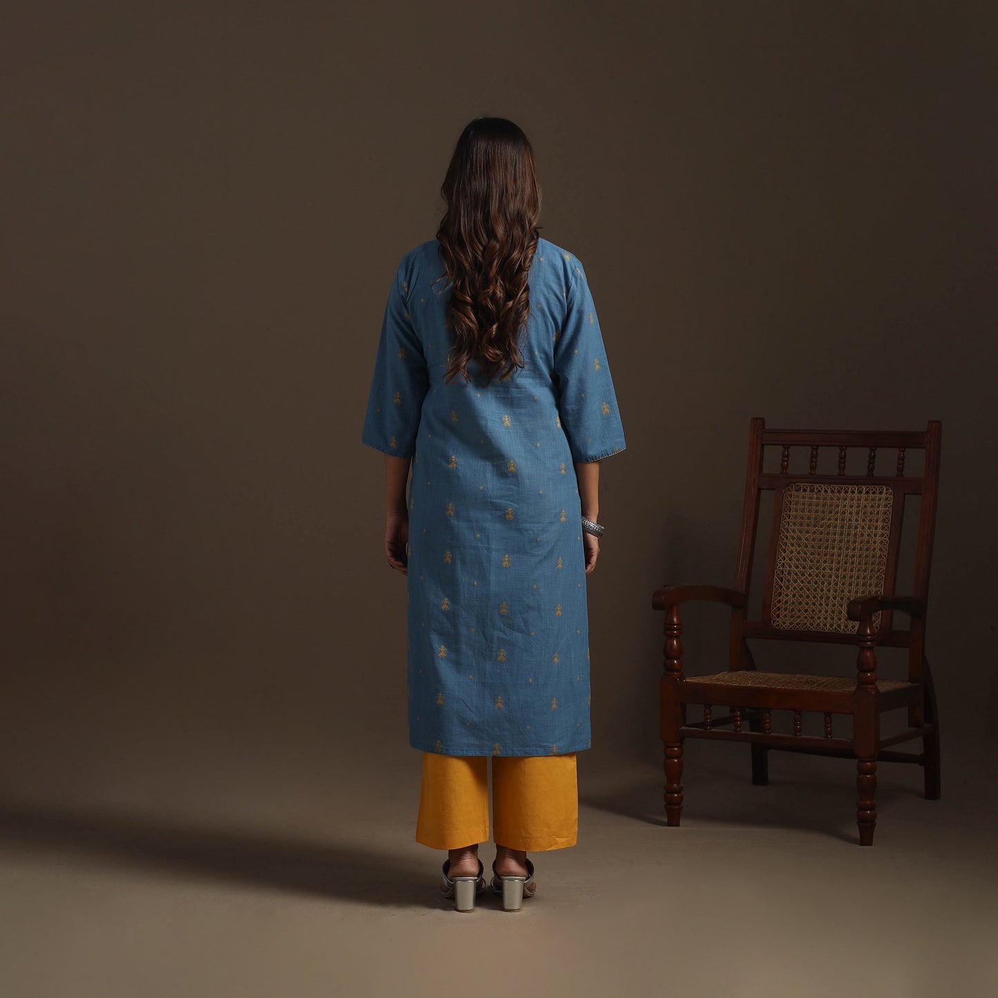 Straight cotton hand embroidered jacquard kurta for women