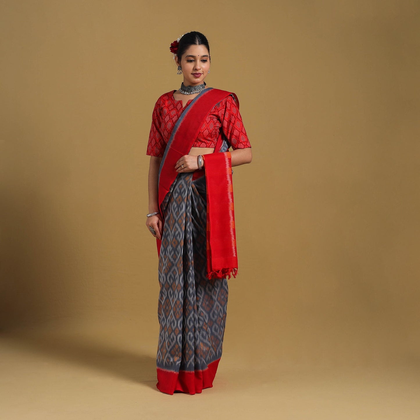 Blue - Telia Rumal Handloom Cotton Pochampally Double Ikat Saree 16