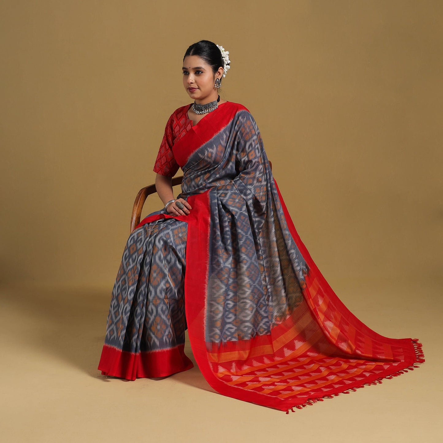 Blue - Telia Rumal Handloom Cotton Pochampally Double Ikat Saree 16