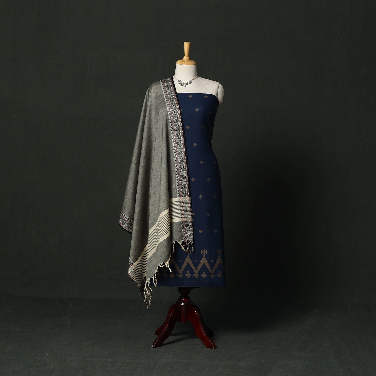Thread buti cotton 2pc unstitched dress material