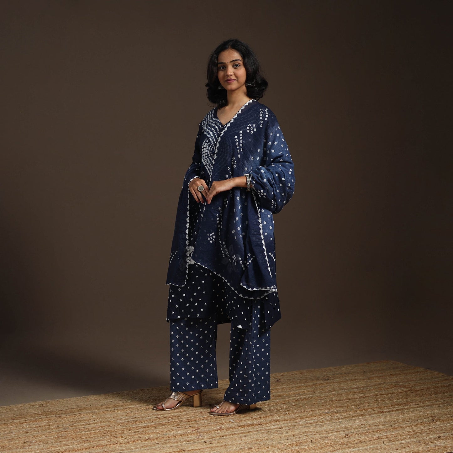 Blue - tie-dye cotton bandhani kurta set (set of 3) 04