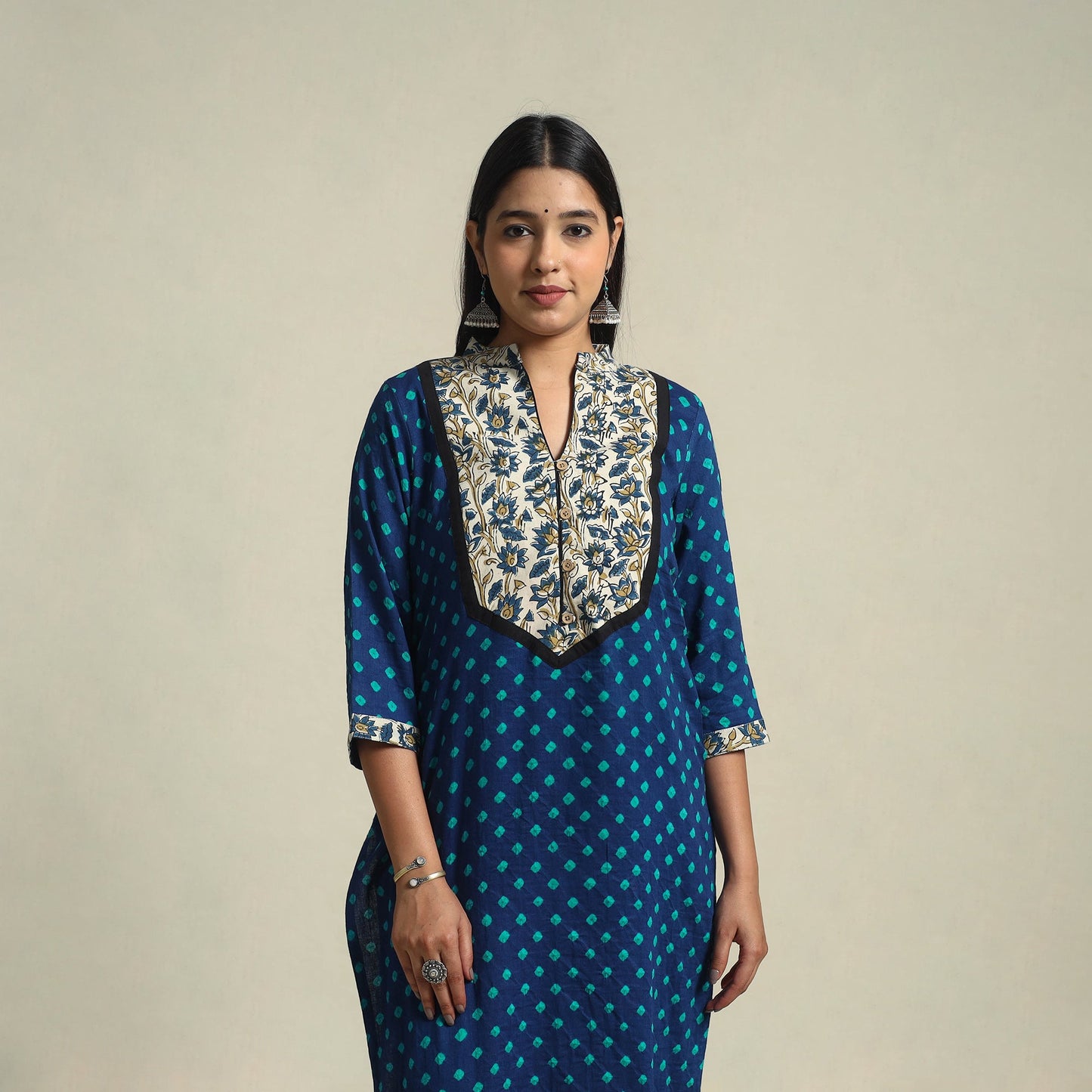 Blue Tie-dye Cotton Patchwork Straight Bandhani Kurta for Women