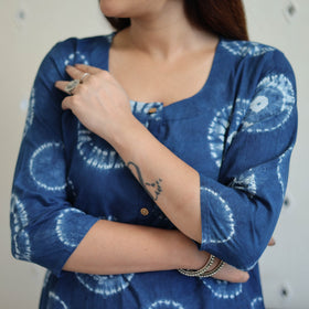 Buy Blue Tie & Dye Cotton Straight Shibori Kurta