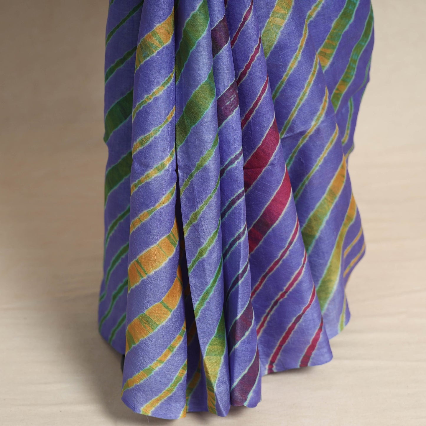  Leheriya Tie-Dye Tussar Silk Handloom Saree Online 