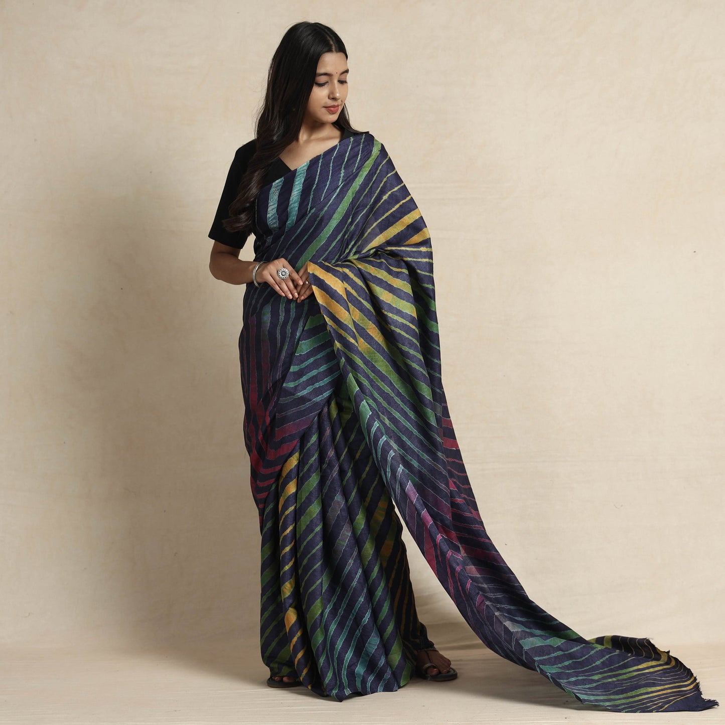  Leheriya Tie-Dye Tussar Silk Handloom Saree 