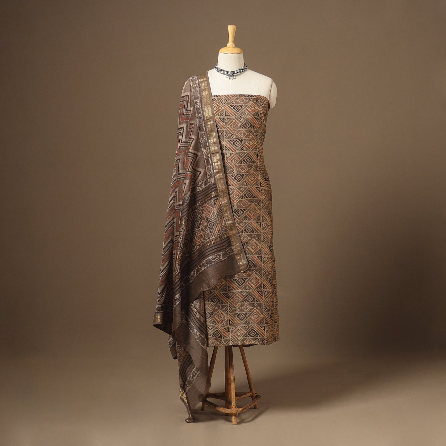Brown 3pc Natural Dyed Maheshwari Silk Unstitched Vanaspati Jahota Dress Material