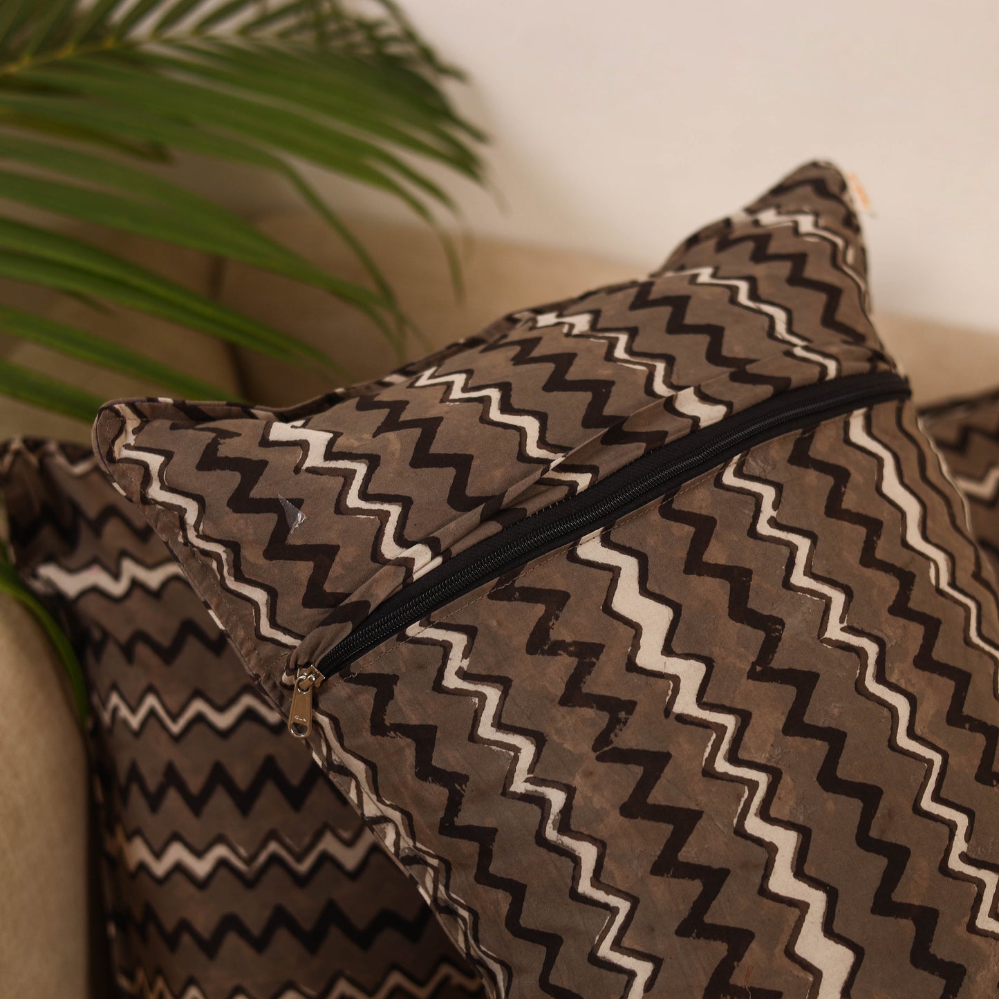 Akola cotton pillow covers (set of 2) 07 - handcrafted