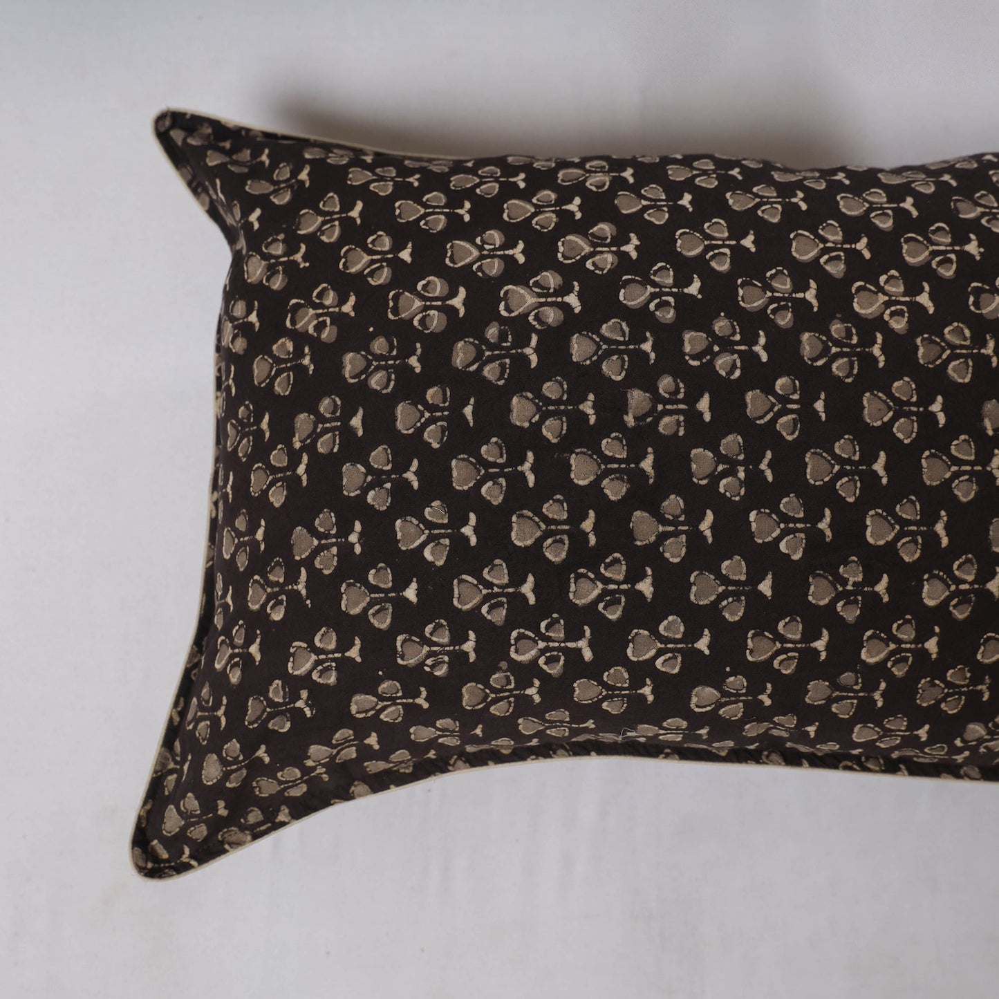 Akola hand block print pillow cover (set of 2) 18