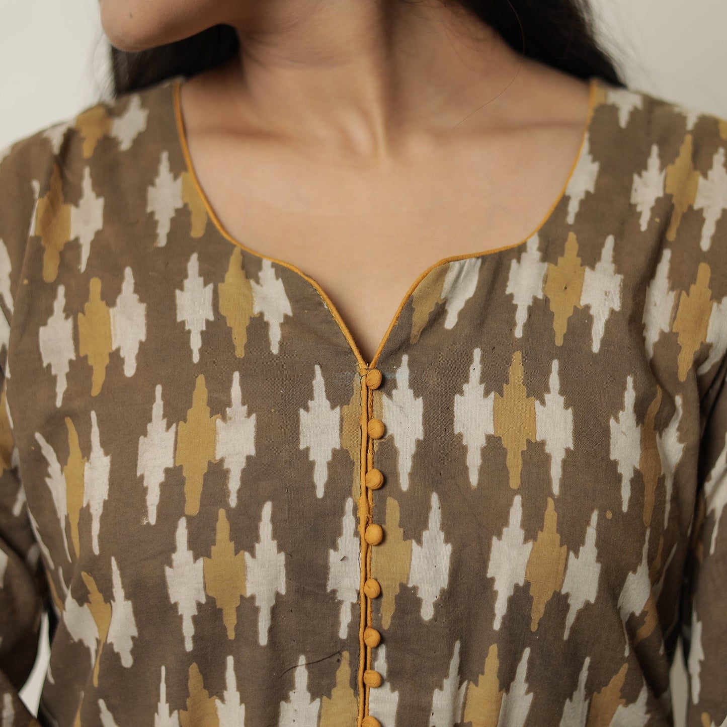  Akola Hand Block Printed Cotton Straight Kurta 01 Online at iTokri.com
