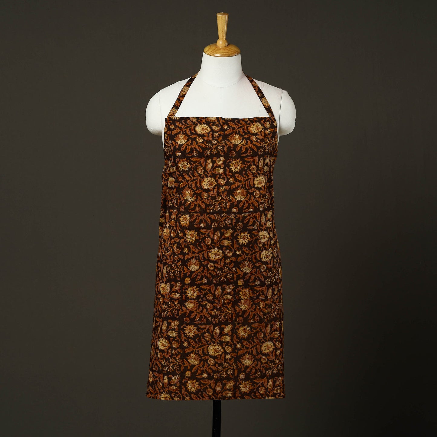 Brown - bagru cotton apron with pocket 22 - handcrafted