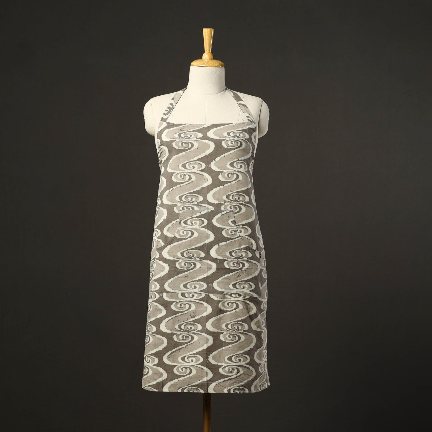 Brown - bagru cotton apron with pocket 53 - handcrafted