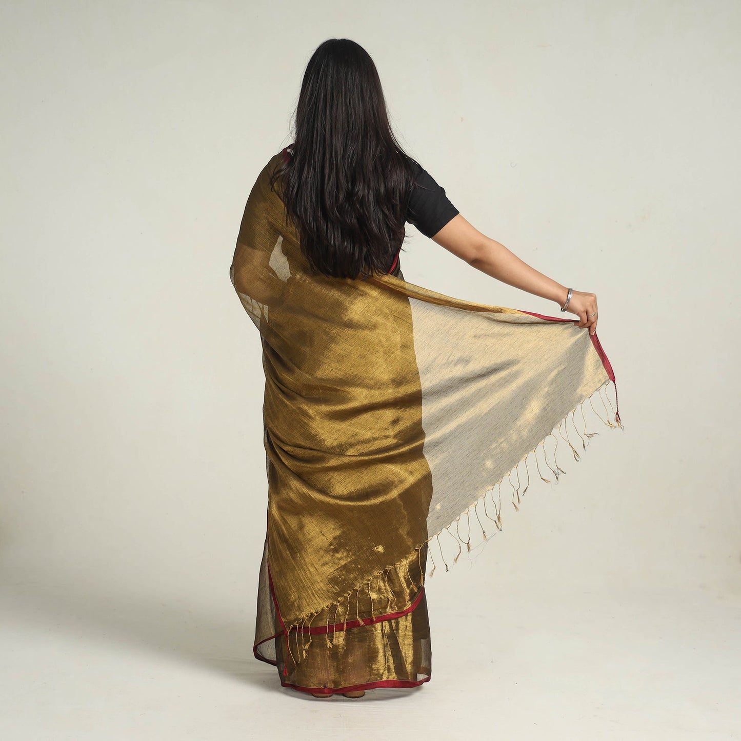 Buy Brown Bengal Fine Tissue Zari Saree Online at iTokri.com