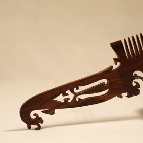 Bijnor hand carved sheesham wooden comb (large) 03