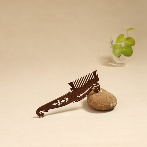 Bijnor hand carved sheesham wooden comb (large) 04