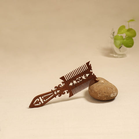 Bijnor hand carved sheesham wooden comb (large) 05