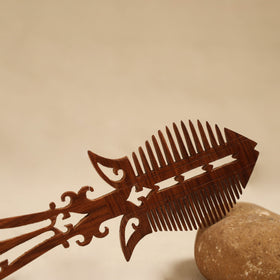 Bijnor hand carved sheesham wooden comb (large) 07