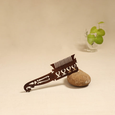 Bijnor hand carved sheesham wooden comb (large) 10
