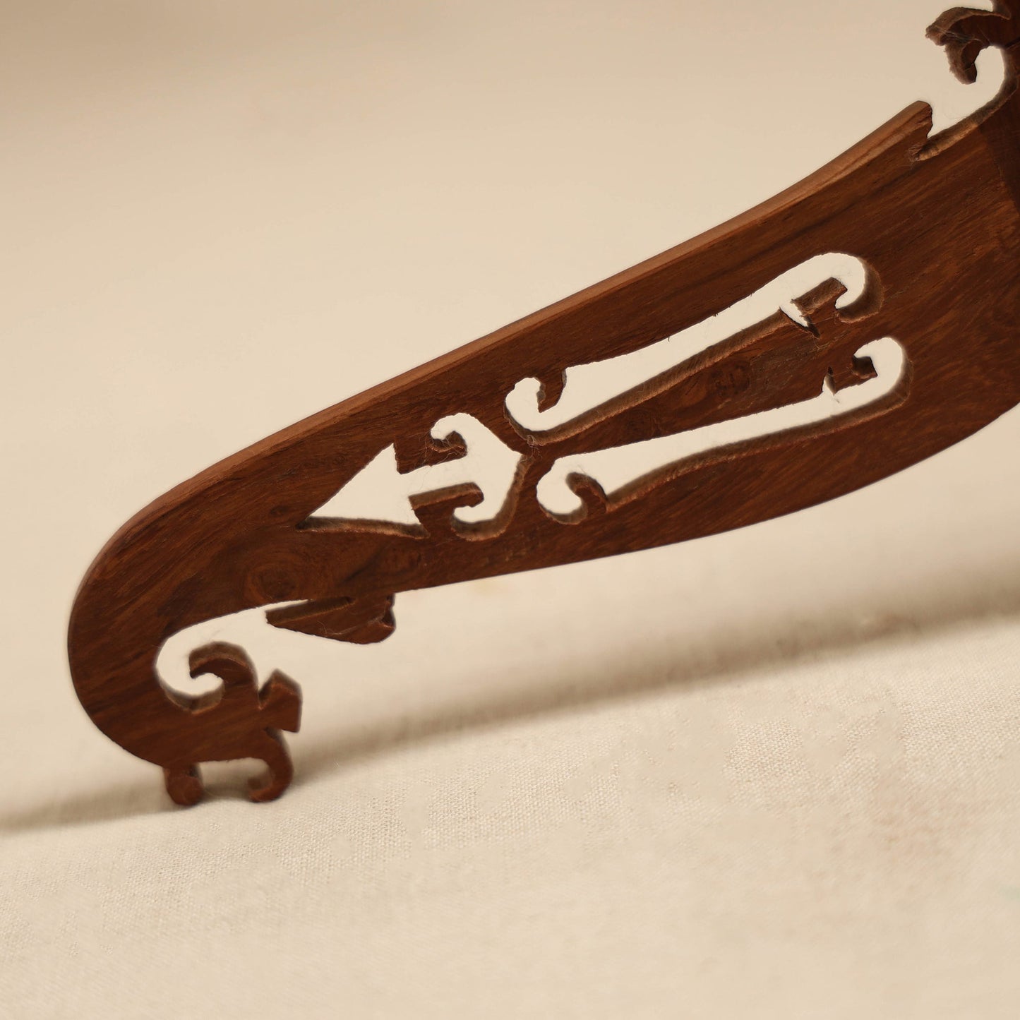 Bijnor hand carved sheesham wooden comb (large) 11