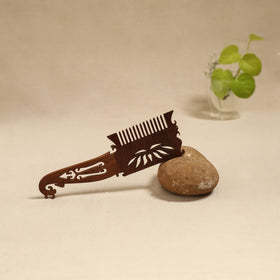 Bijnor hand carved sheesham wooden comb (large) 11