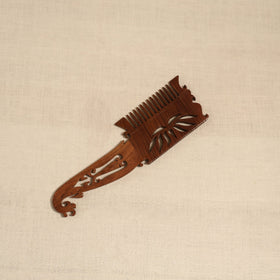 Bijnor hand carved sheesham wooden comb (large) 11