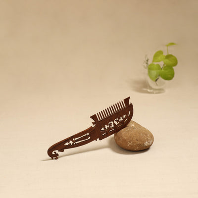 Bijnor hand carved sheesham wooden comb (large) 12