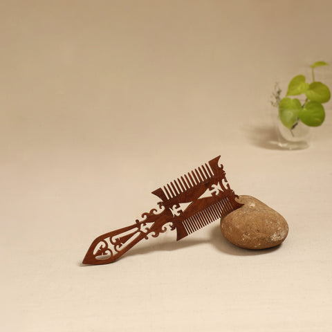Bijnor hand carved sheesham wooden comb (large) 14