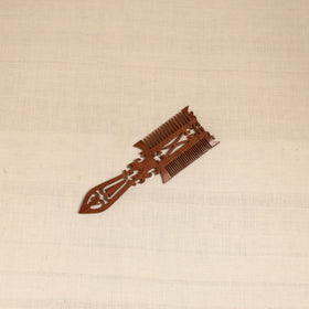 Bijnor hand carved sheesham wooden comb (large) 16