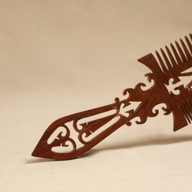 Bijnor hand carved sheesham wooden comb (large) 16